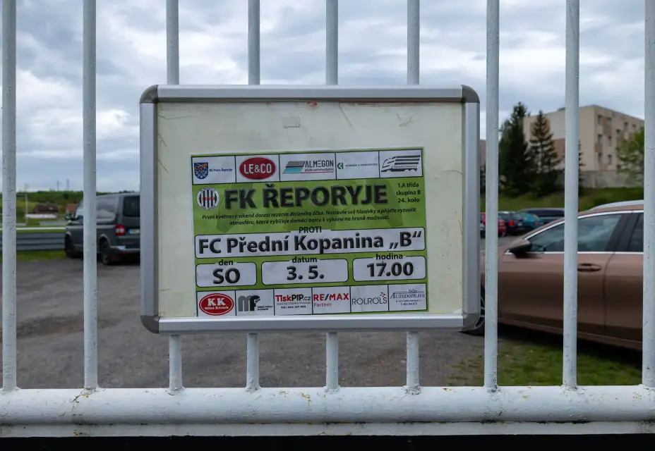 Fotogalerie : FK Řeporyje vs. FC Přední Kopanina